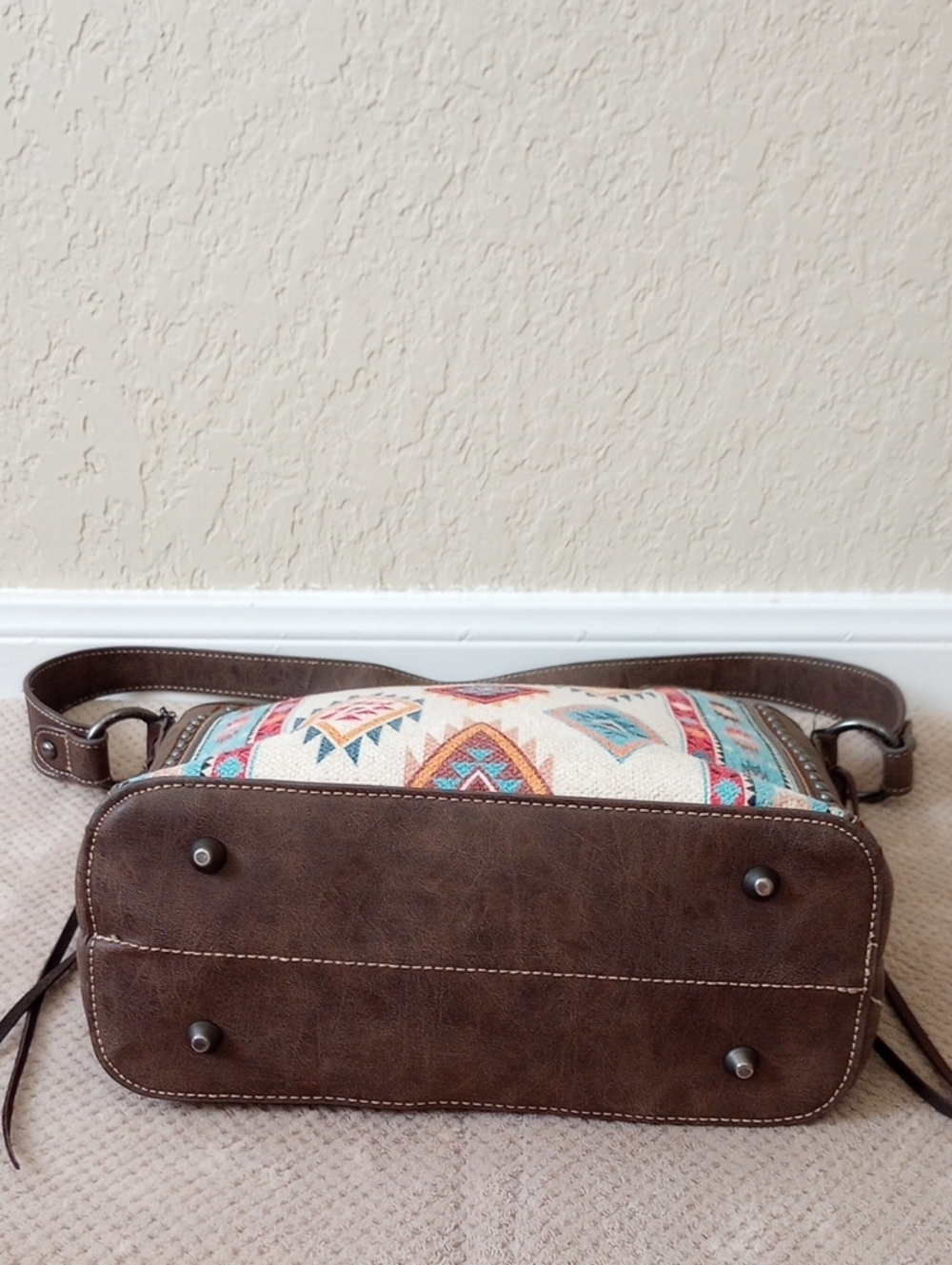 Montana West Southwestern Aztec Shoulder Bag - Picture 6 of 10